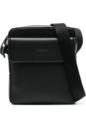 Calvin Klein Mochila tipo mensajero Reporter