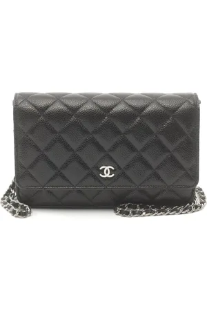 CHANEL Cartera con capitonado de rombos 2021