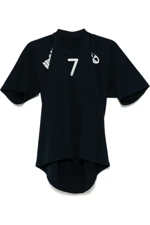 PROTOTYPES Playera con cuello movido