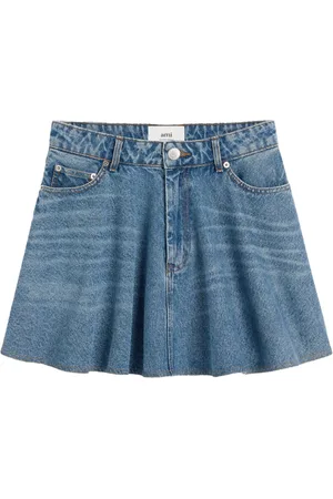 Ami Falda corta con diseño acampanado
