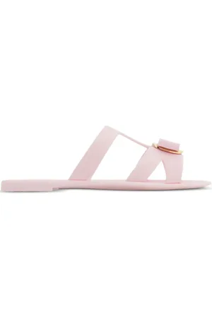 Salvatore Ferragamo Flip flops New Vara
