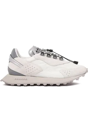 RUN OF Tenis Saturn