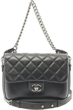 CHANEL Bolsa de hombro matelassé 2017-2018