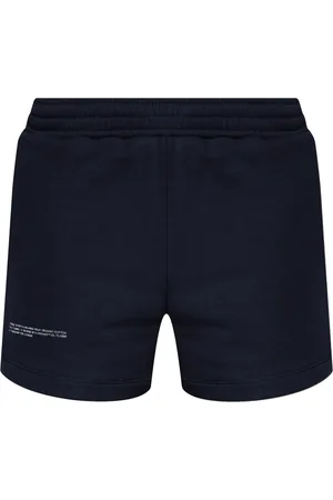 The Pangaia Shorts con diseño recto