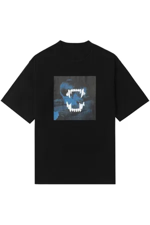 UNDERCOVER Playera con vampiro estampado