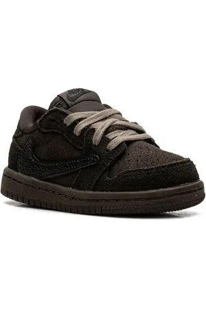 Jordan Tenis de x Travis Scott