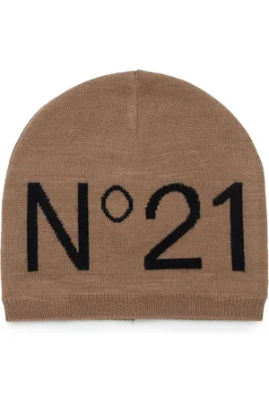 Nº21 Gorro tejido con logo en intarsia