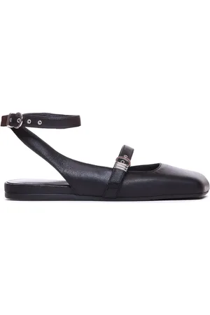 vic matiè Flats con puntera redonda