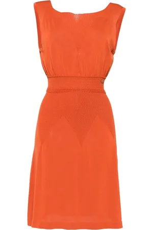 CHANEL Vestido con cuello redondo 2020
