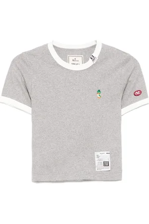 Maison Mihara Yasuhiro Playera con logo bordado
