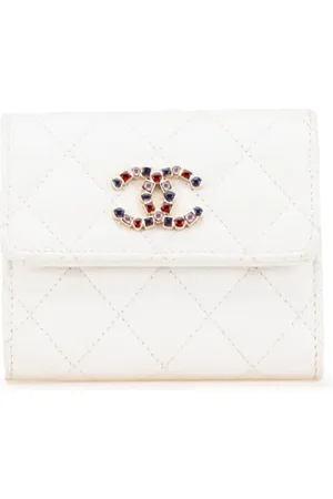 CHANEL Cartera pequeña CC Quilted Caviar Crystal Trifold Wallet 2021-2024