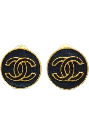 CHANEL Aretes de clip de botón CC 2003
