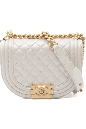 CHANEL Bolsa de hombro Boy Chanel Crescent 2021