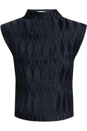 VERONICA BEARD Top Foxe