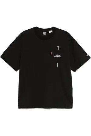 UNDERCOVER Playera manga corta de x LEVI