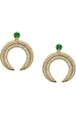 Faberge Aretes Colors of Love Miniature Hilal Crescent en oro amarillo de 18kt con diamantes y esmeralda