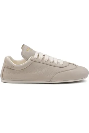 Prada Tenis con logo estampado