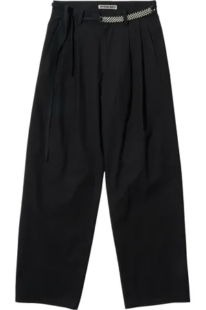 Hyein Seo Pantalones