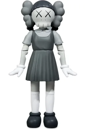 KAWS Figura Young-Hee Monotone de x Squid Game