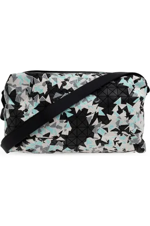 Issey Miyake Bolsa de hombro con estampado gráfico