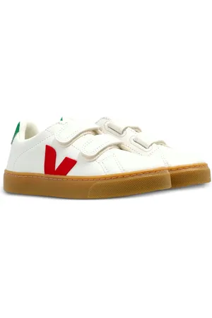 Veja Tenis con parche del logo