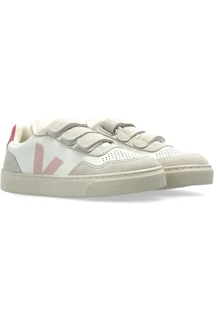 Veja Tenis con parche del logo