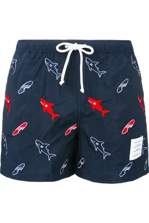 Thom Browne Shorts de playa con estampado de tiburones