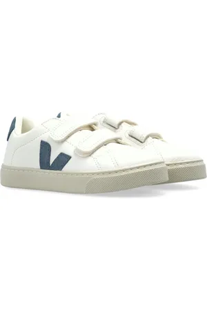 Veja Tenis con parche del logo