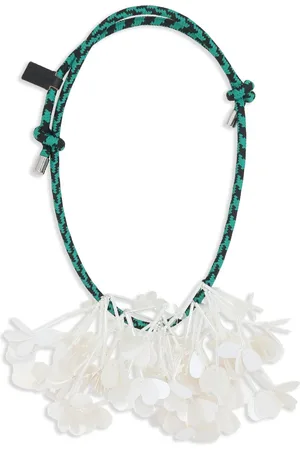 Plan C Collar bordado con lentejuelas