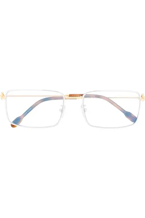 Fred Lentes con brazos en contraste