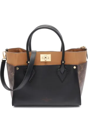LOUIS VUITTON Tote On My Side MM 2021