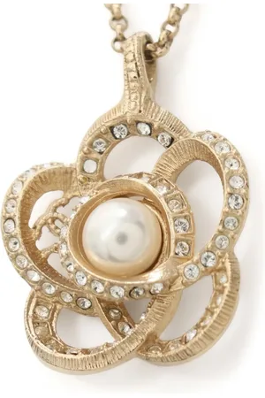 CHANEL Collar con dije Camellia 1986-1988