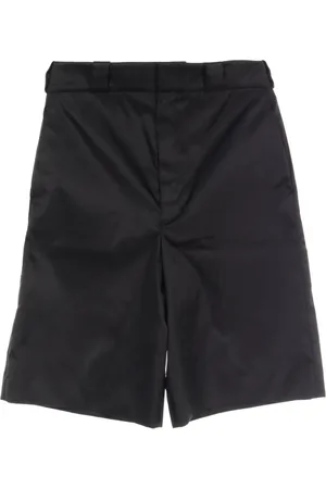 Prada Shorts con placa del logo 2000