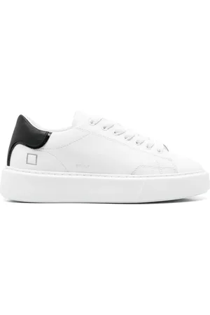 D.A.T.E. Tenis con agujetas