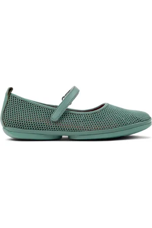 Camper Flats Right Nina
