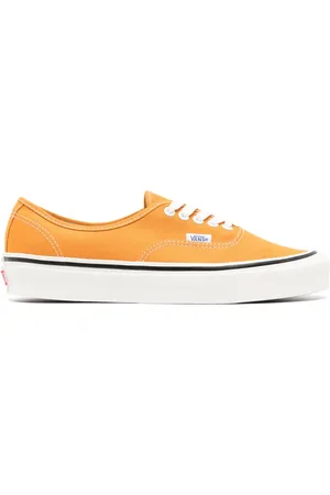 Vans Classic lace-up sneakers