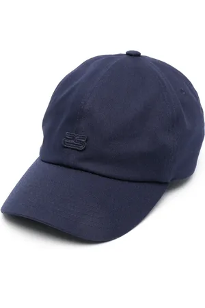 Sandro Gorra con parche del logo
