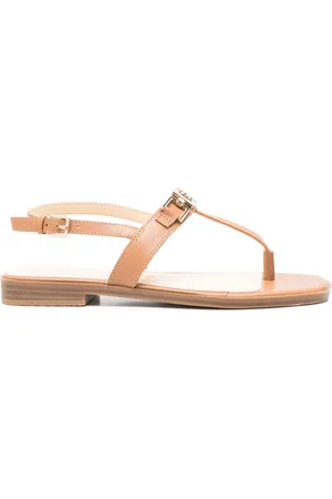 Guess Sandalias con placa del logo