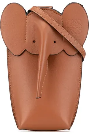 Loewe Bolsa crossbody Leather Elephant Pocket 2023