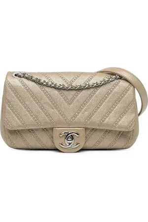 CHANEL Bolsa de hombro Small Chevron Studded Calfskin Flap 2017-2018