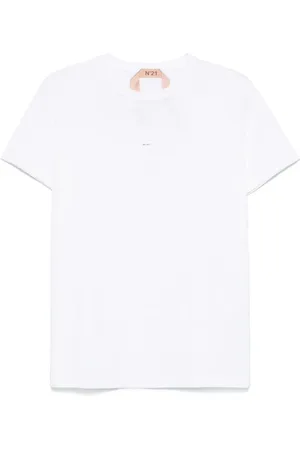 Nº21 Playera con logo en relieve