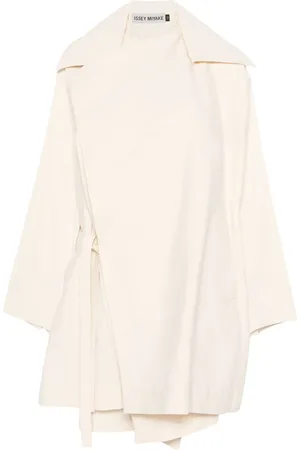 Issey Miyake Abrigo Enclothe