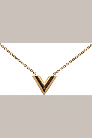 LOUIS VUITTON Collar Gold Plated Essential V Necklace 2020