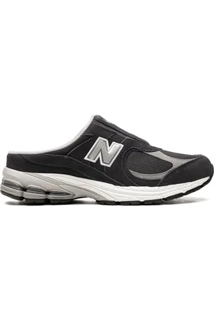 New Balance Mules 2002R "Phantom"