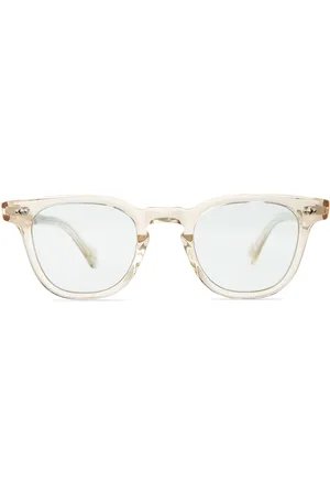 Mr. Leight Lentes Dean C