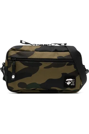 A Bathing Ape Mochila tipo mensajero mini con estampado militar