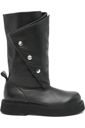 Nº21 Botas con agujetas