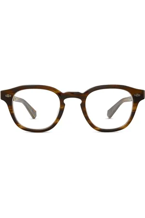 Mr. Leight Lentes James