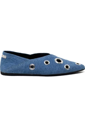 Closed Flats con apliques