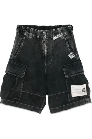 Maison Mihara Yasuhiro Shorts cargo de mezclilla